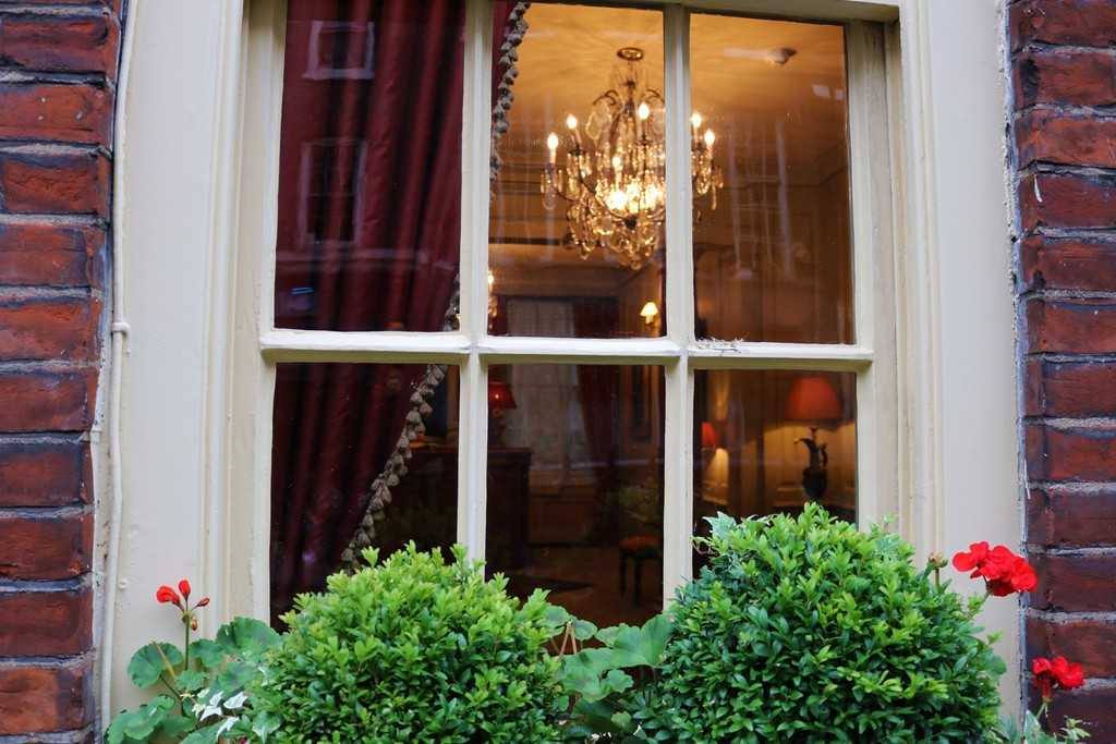 Facts about Soho - Through the window of Hazlitt's Hotel