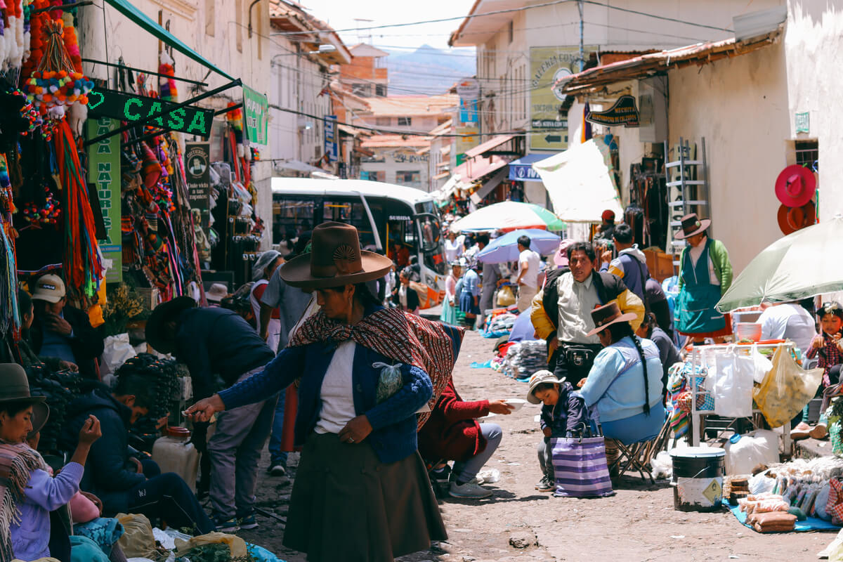 Cusco San Blas market - 3 weeks in Peru Itinerary - Travel Between The Lines