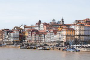 Douro River - Porto city break itinerary guide - TBTL